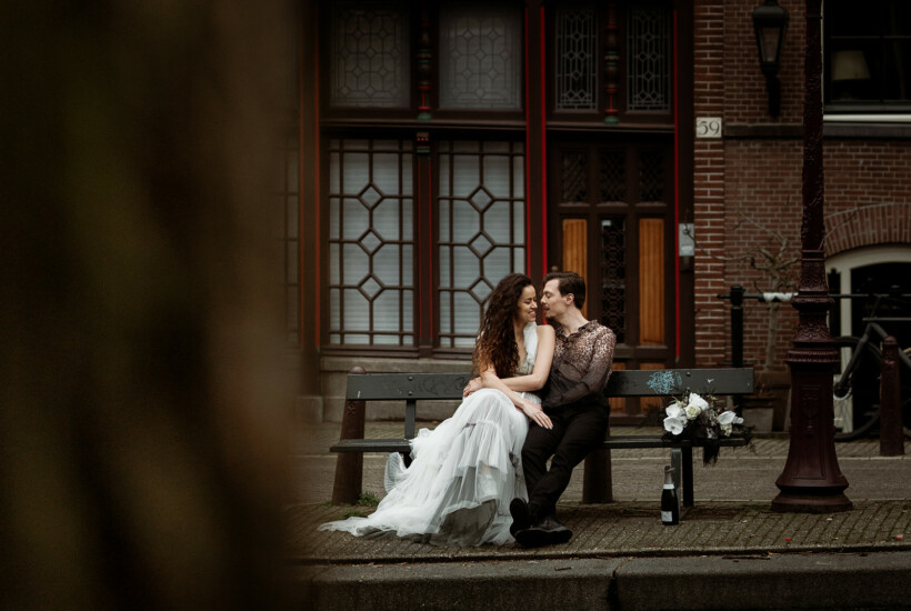 elopement binnenstad Amsterdam trouwfoto ideeën